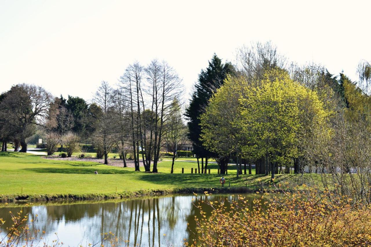 JJs Villa York Bagian luar foto